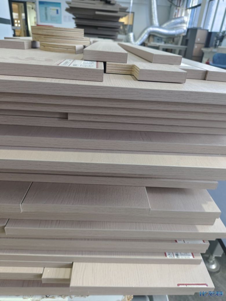 1757734910161501.jpg 4.jpg