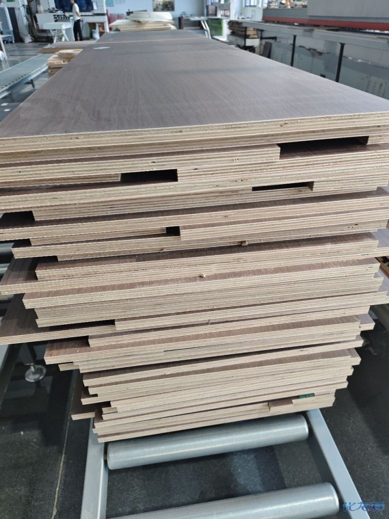 1757743403533465.jpg 3.jpg